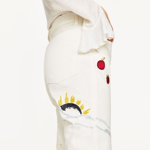 Zara Embellished White Jeans - Picture 3 of 8